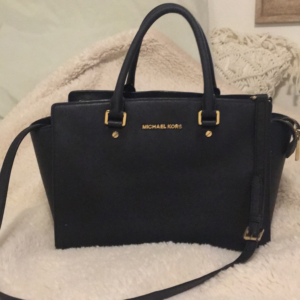 Large Michael kors purse